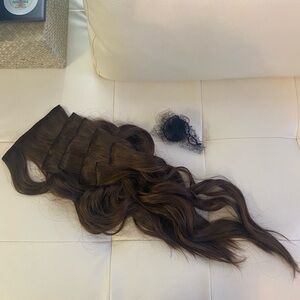 Luxurious 18” Brown with some golden brown highlights Hair Extensions
